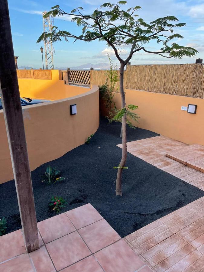 Villa Marie Agradable Y Tranquila Maison Con Piscina Коралео Екстериор снимка