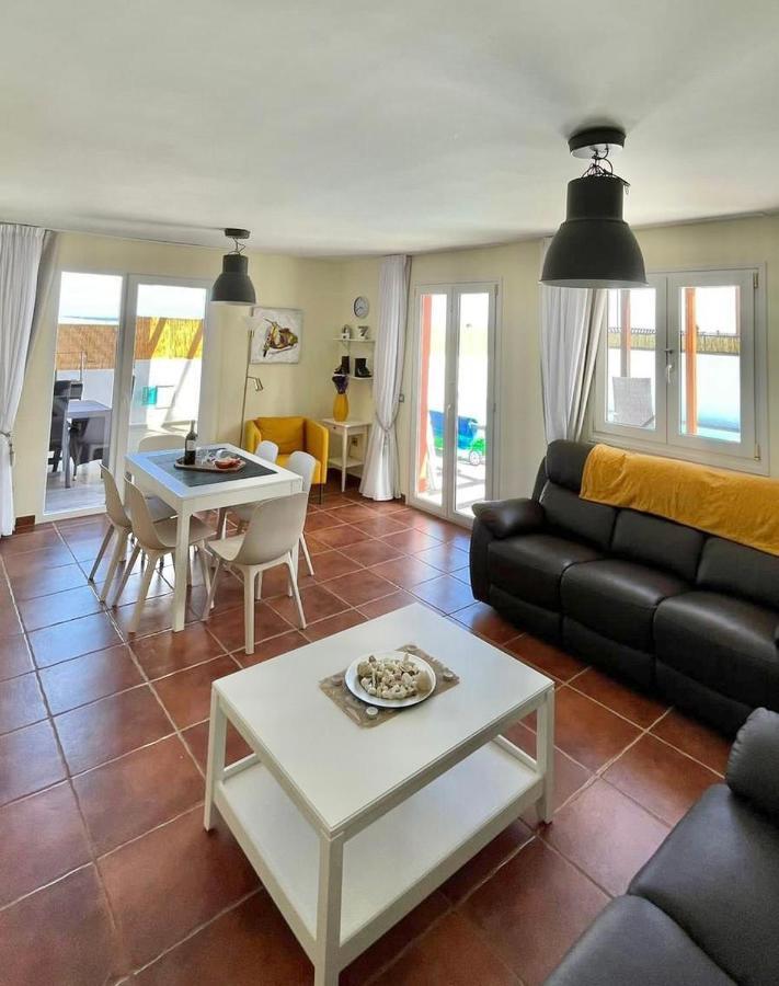 Villa Marie Agradable Y Tranquila Maison Con Piscina Коралео Екстериор снимка